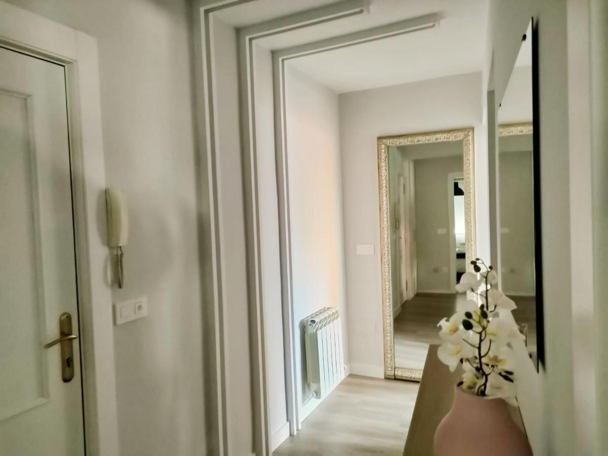 Housingleon Velarde Appartement Buitenkant foto